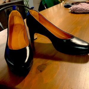 Dr. Liza Black Pumps - 9M